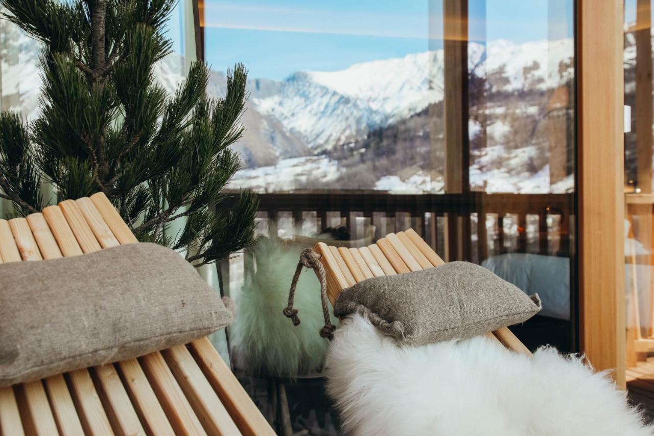 Hotel Lodji & 4*
