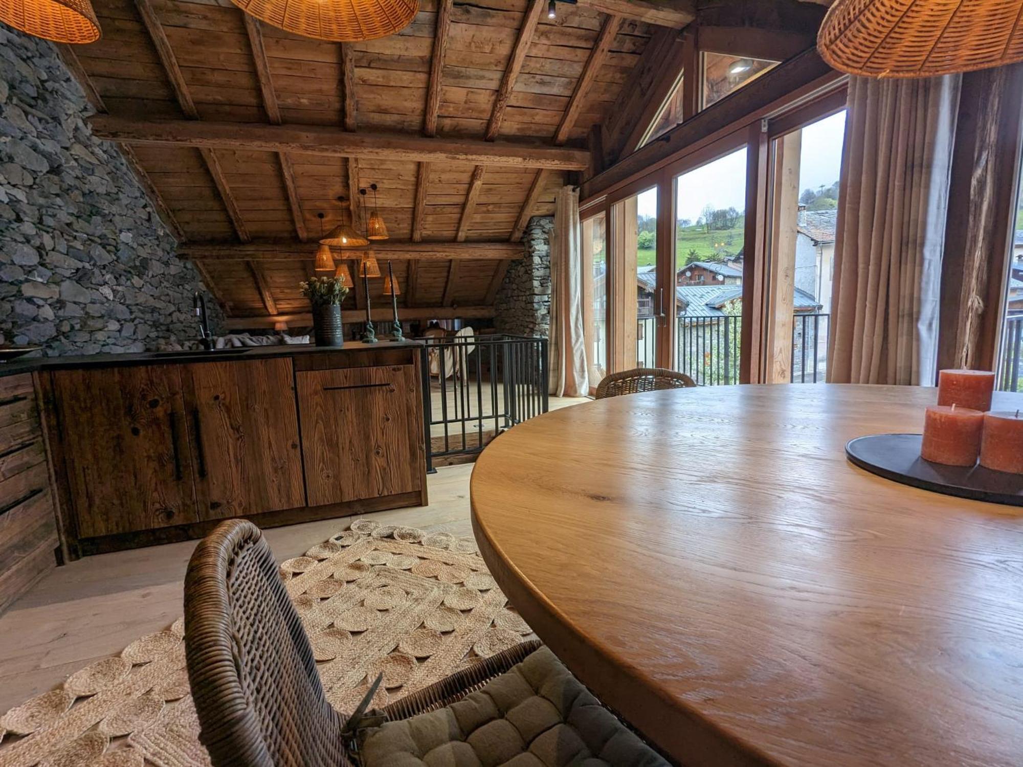 Lodji & Hotel 4*