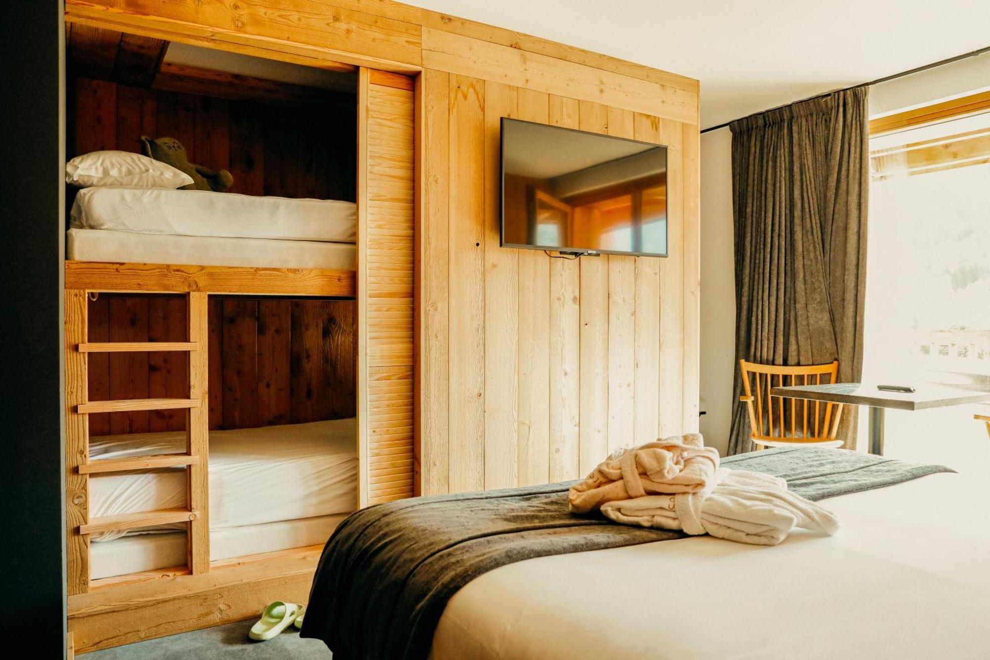Lodji & Hotel
